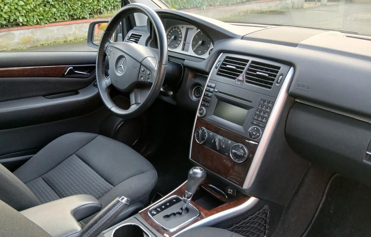 Mercedes-benz B 170 180 NGT BlueEFFICIENCY Executive