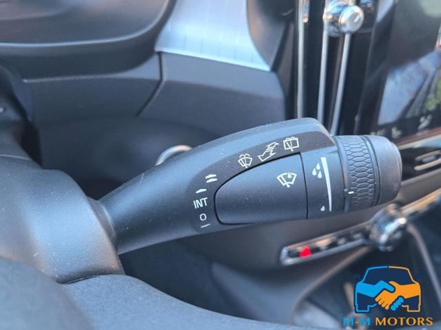 VOLVO XC40 D4 AWD Geartronic Momentum