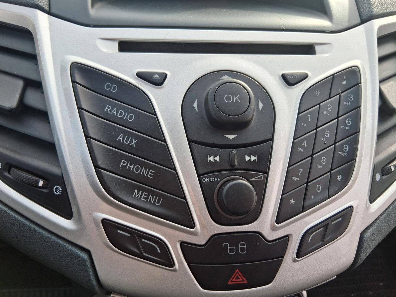 Ford Fiesta 1.4 5 porte Bz.- GPL Titanium