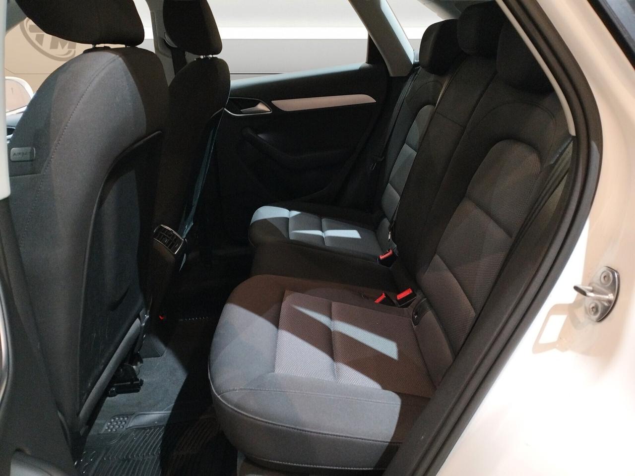 Audi Q3 2.0 tdi Business 120cv *IVA ESPOSTA*