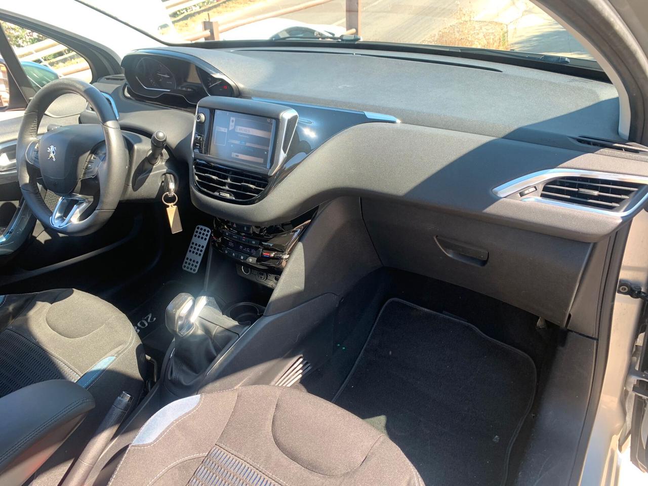 Peugeot 208 1.2 VTi 82 CV 5 porte Allure