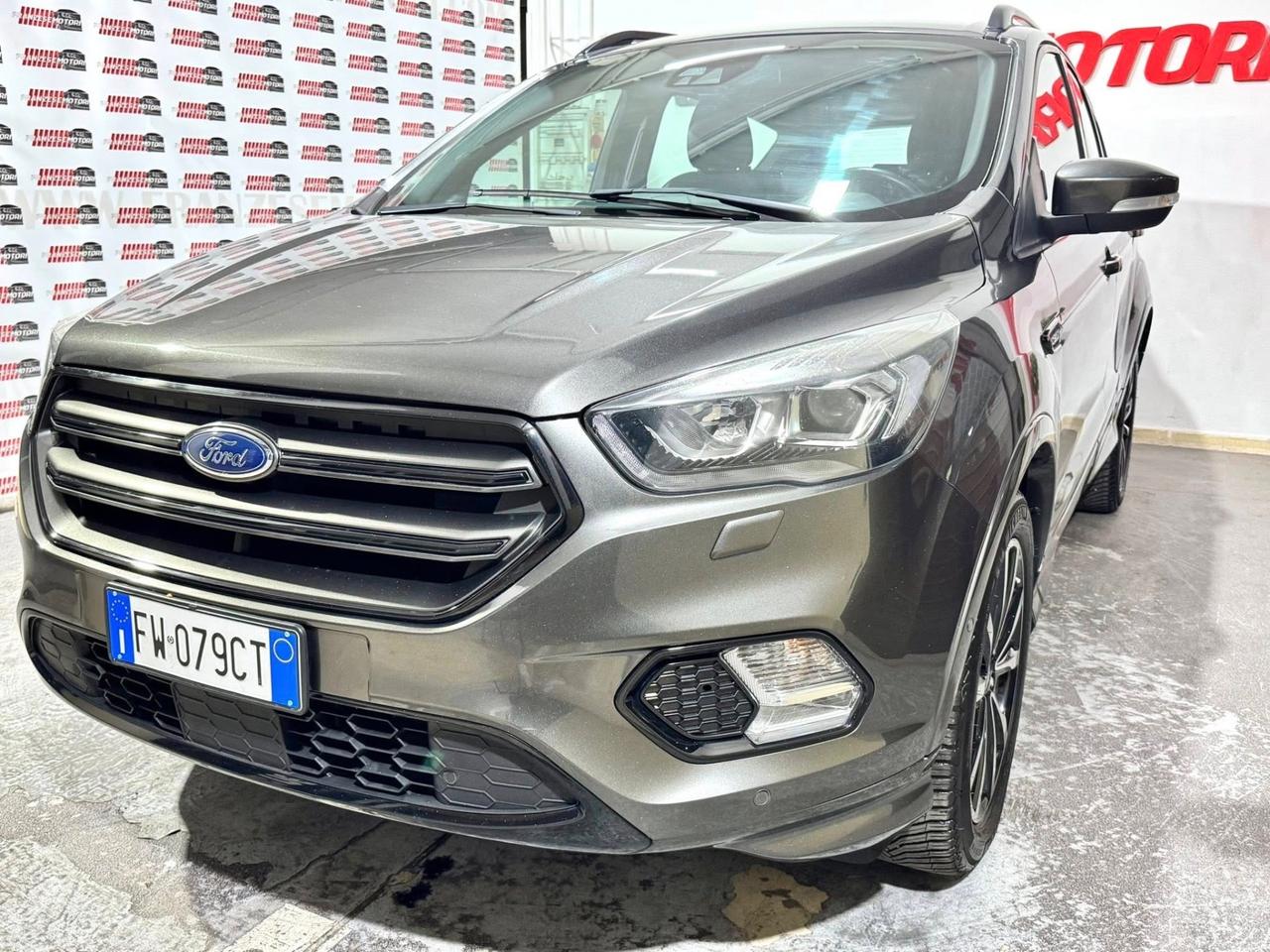 Ford Kuga 2.0 TDCI 180 CV S&S 4WD Powershift Vignale