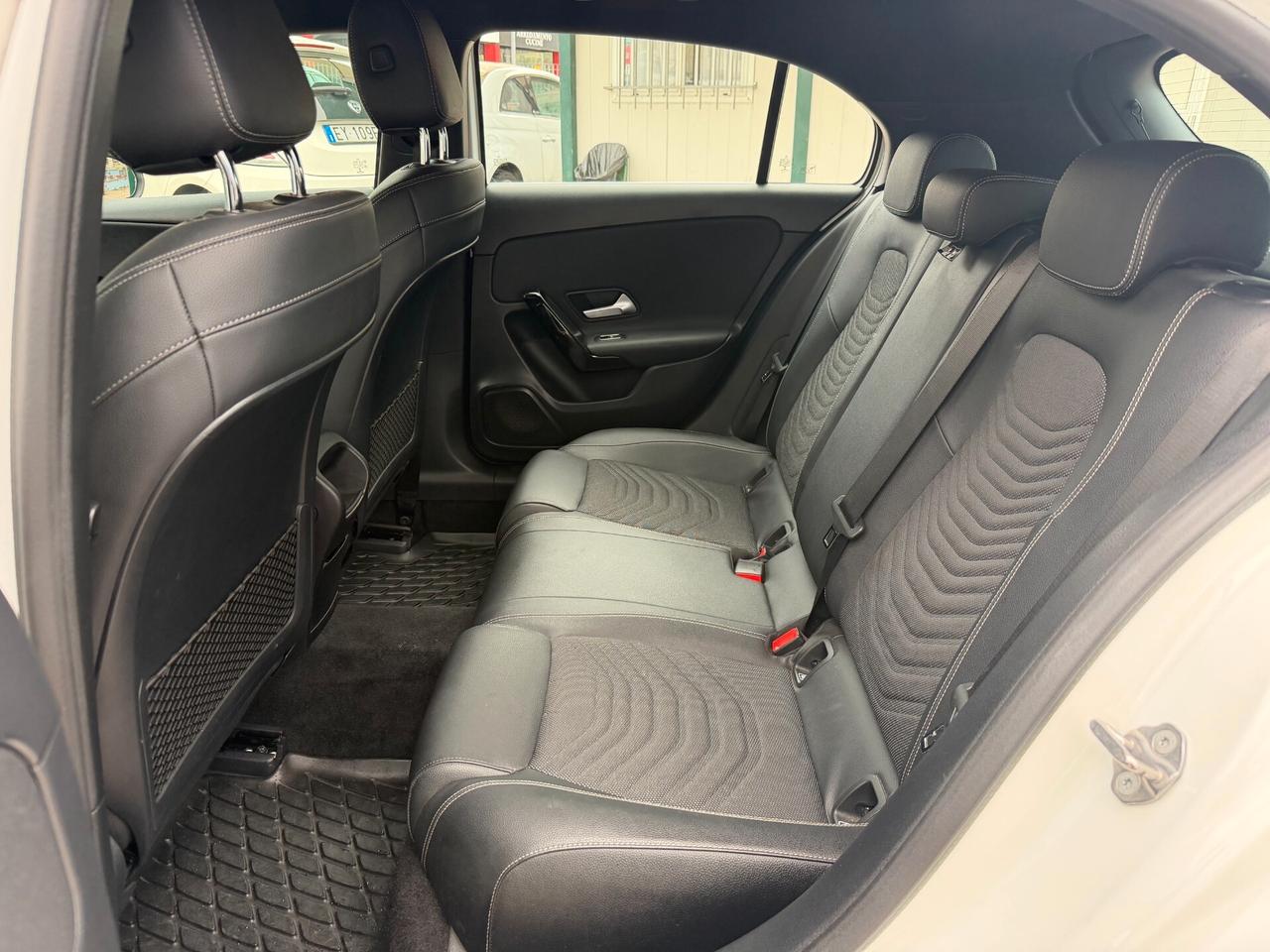 Mercedes-benz A 180 d Automatic Business Extra