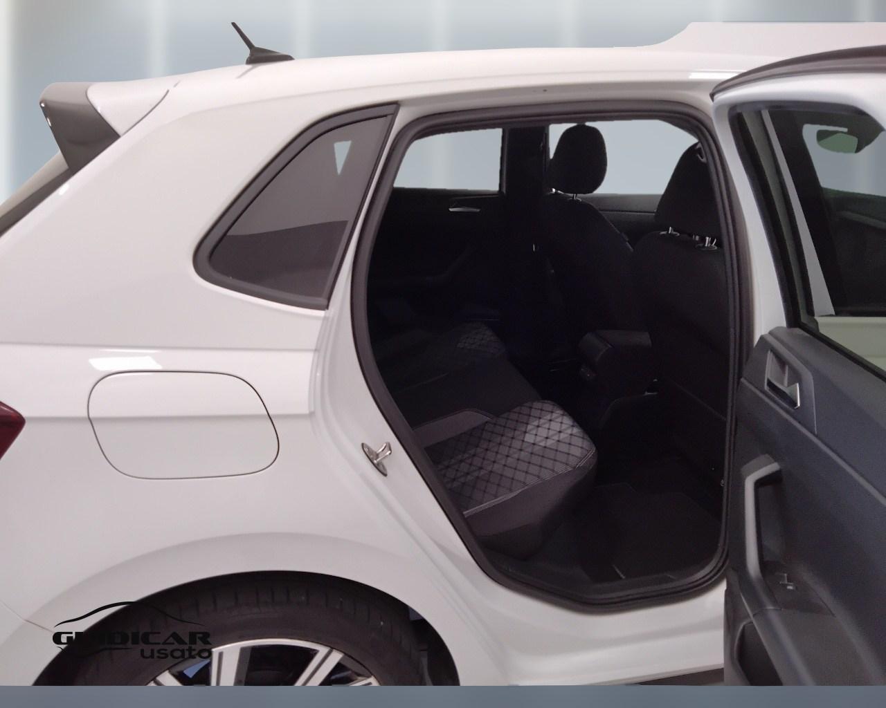 VOLKSWAGEN Polo VI 2022 - Polo 1.0 tsi R-Line 95cv
