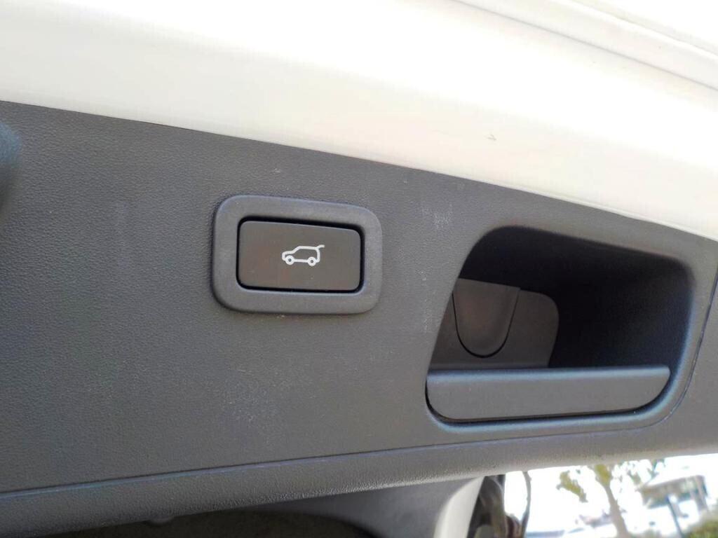 Jaguar E-Pace 2.0D 150 CV AWD aut. R-Dynamic S