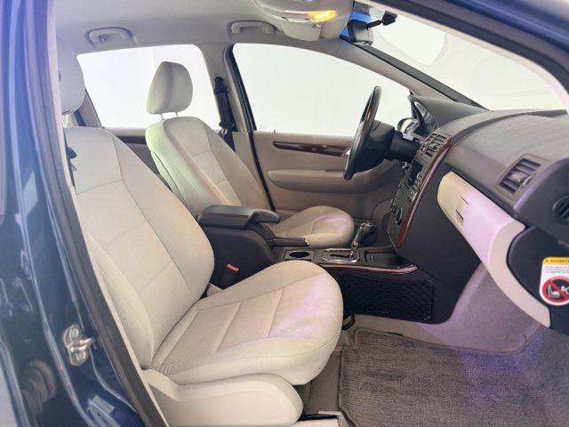 MERCEDES-BENZ A 150 Avantgarde Edition 10