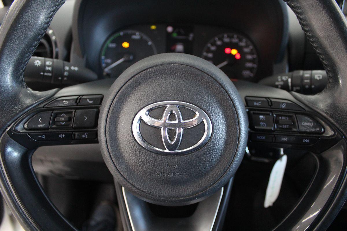TOYOTA - Yaris - 1.5 Hybrid 5p. E-CVT Active