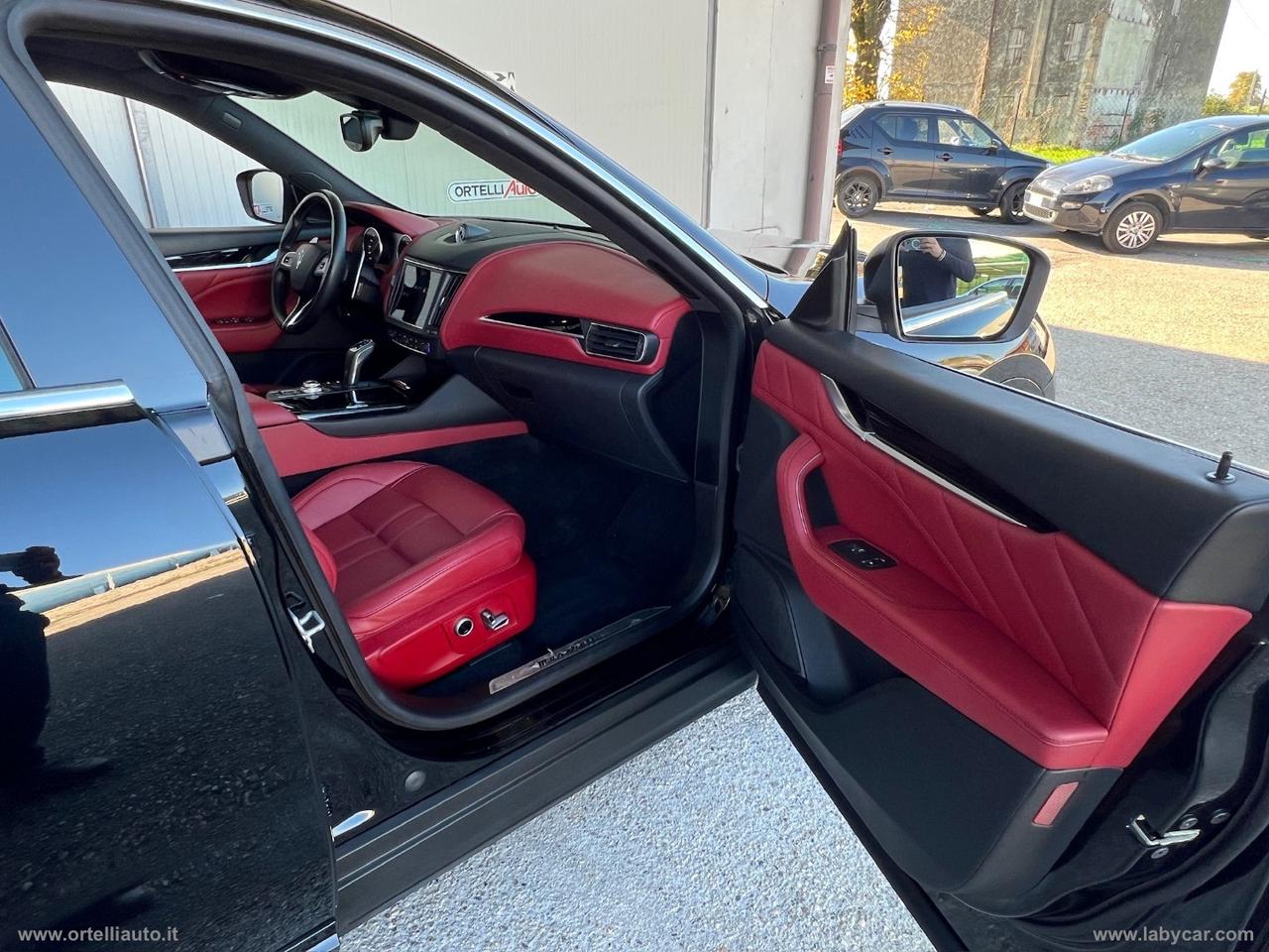 MASERATI Levante V6 Diesel AWD Gransport IVA DEDUCIBILE