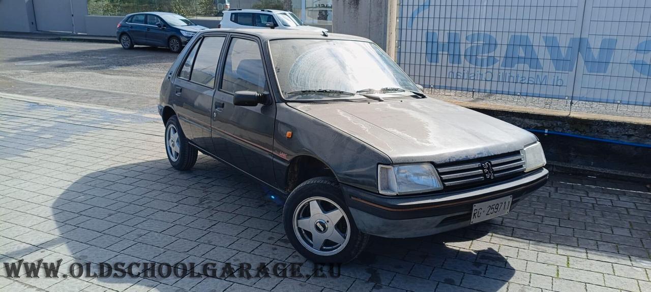 Peugeot 205 954 5 porte Look