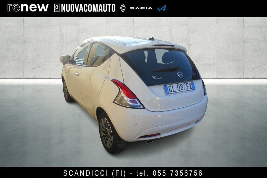 Lancia Ypsilon 1.0 FireFly Hybrid Gold Plus