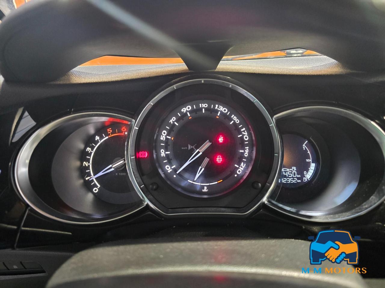 DS DS3 1.6 bluehdi So Chic 75cv my16