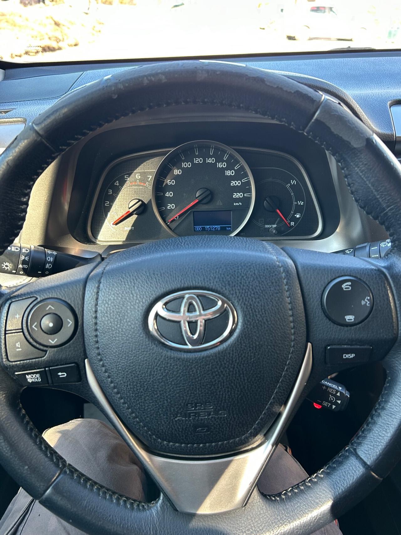 Toyota RAV 4 RAV4 2.2 D-4D 4WD Active