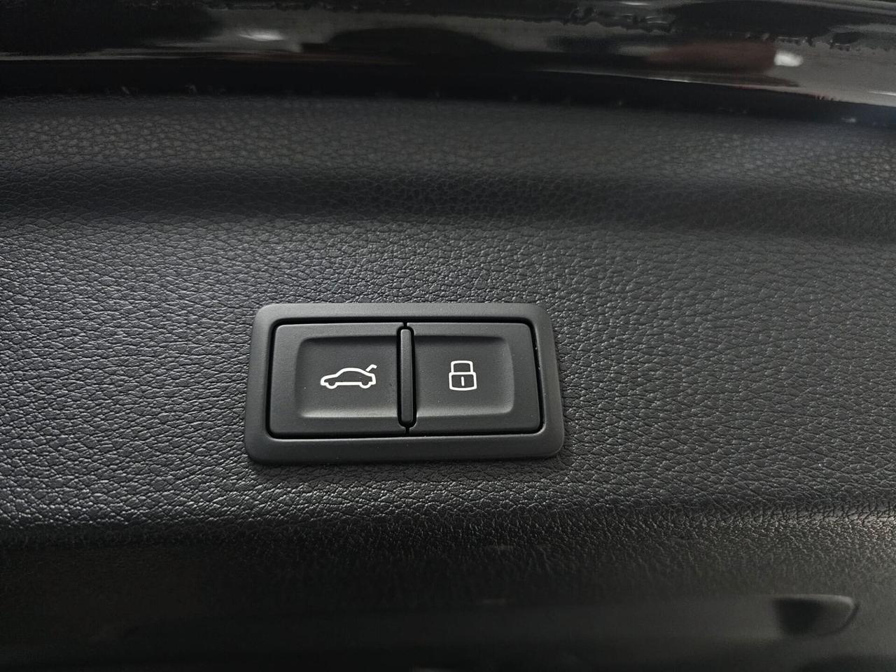 NUOVA AUDI Q3 SPORTBACK S-LINE EDITION 35 TDI 150CV S-TRONIC IDENTITY BLACK