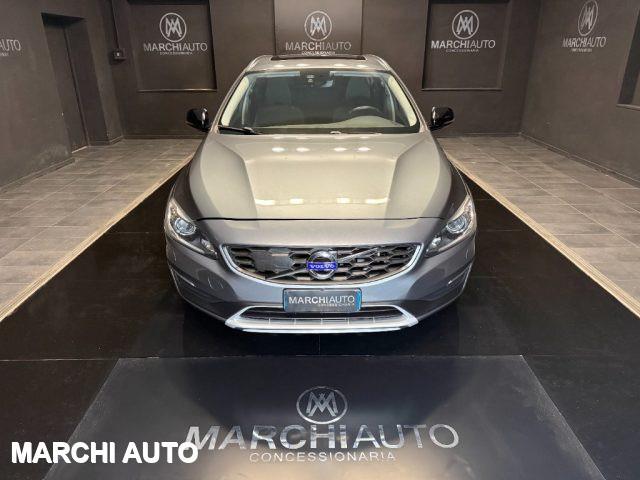 VOLVO V60 Cross Country D3 Geartronic Business