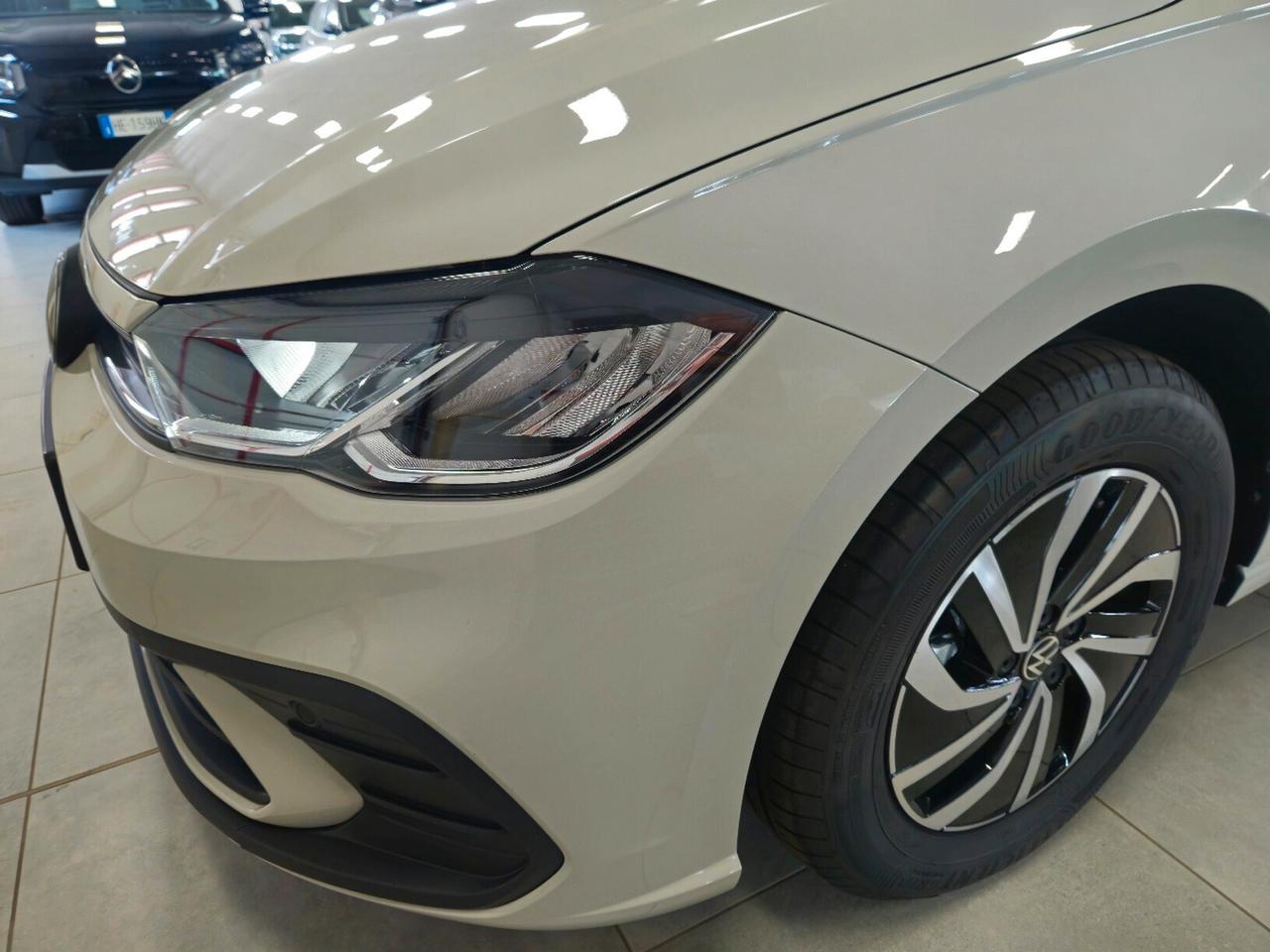 Volkswagen Polo Young 1.0 80CV