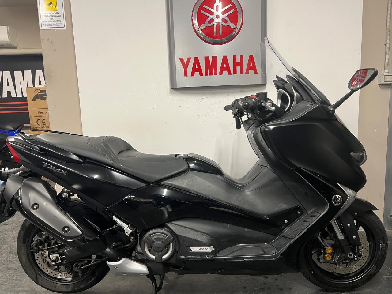 Yamaha TMAX DX