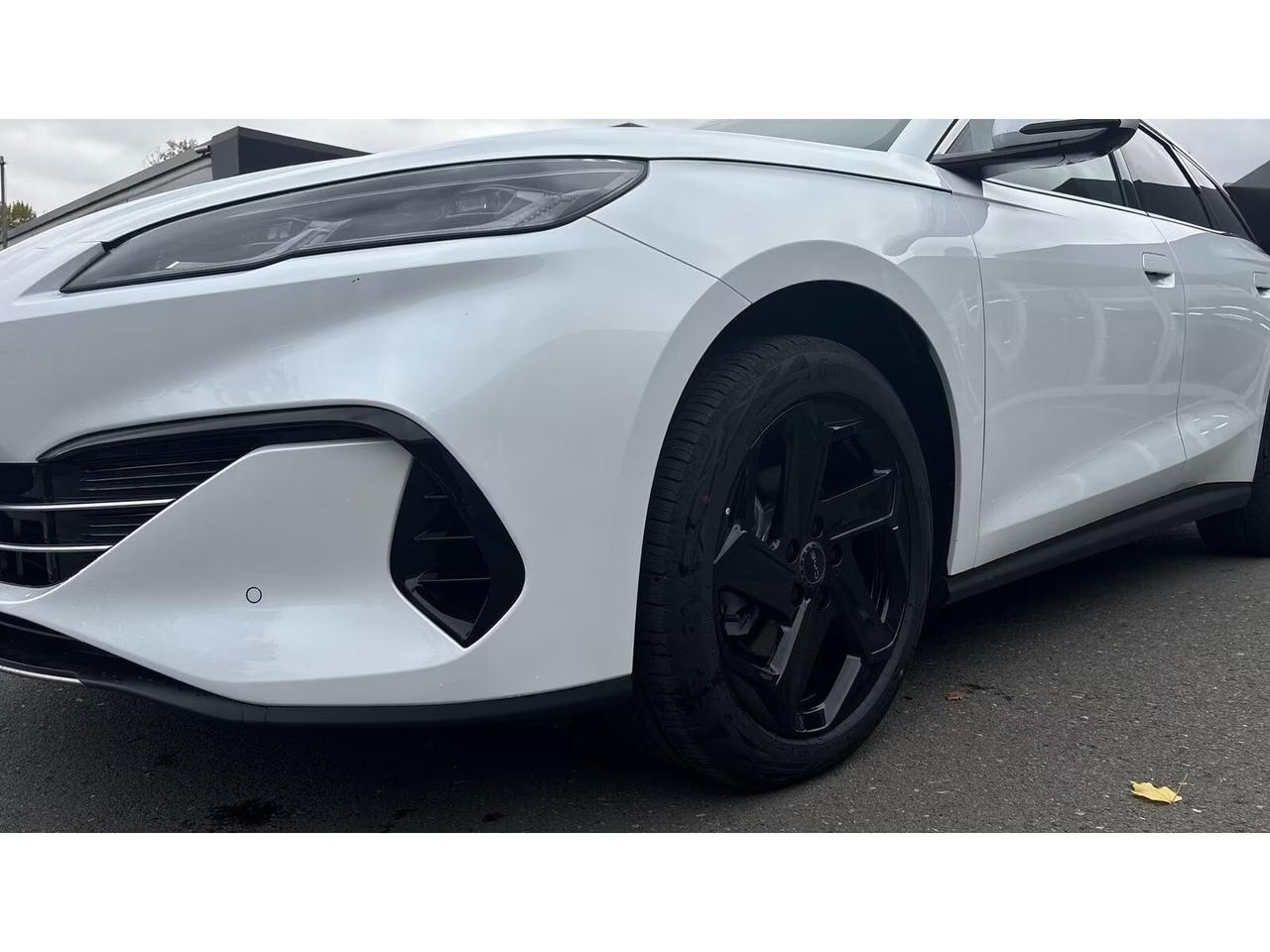 Byd Seal bianco