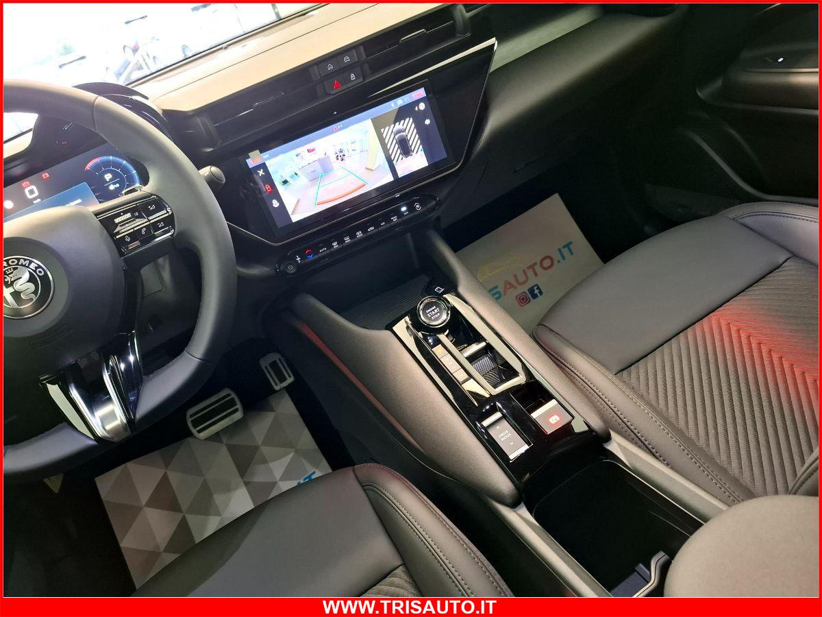 ALFA ROMEO Junior 1.2T Hybrid eDCT6 145cv Speciale NEOPATENTATI IVATA