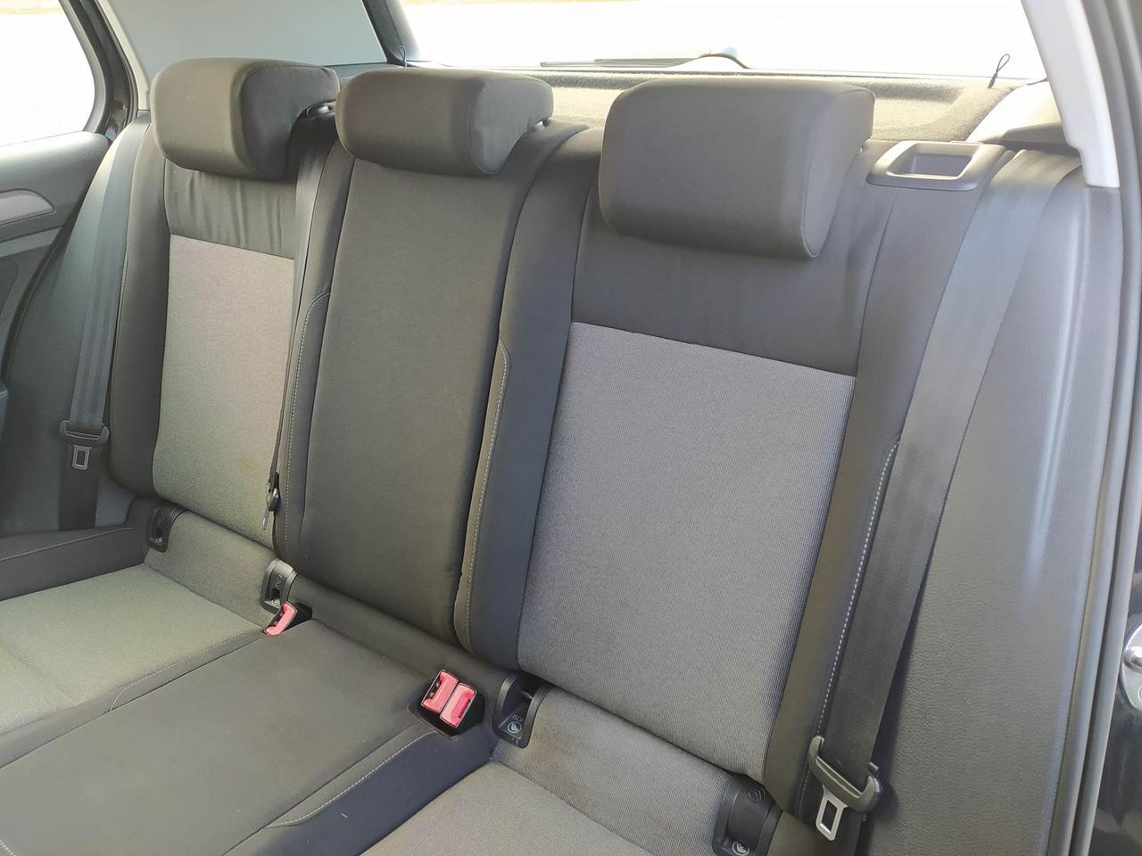 Volkswagen Golf Comfortline 1.6 TDI 110CV Bl #9567