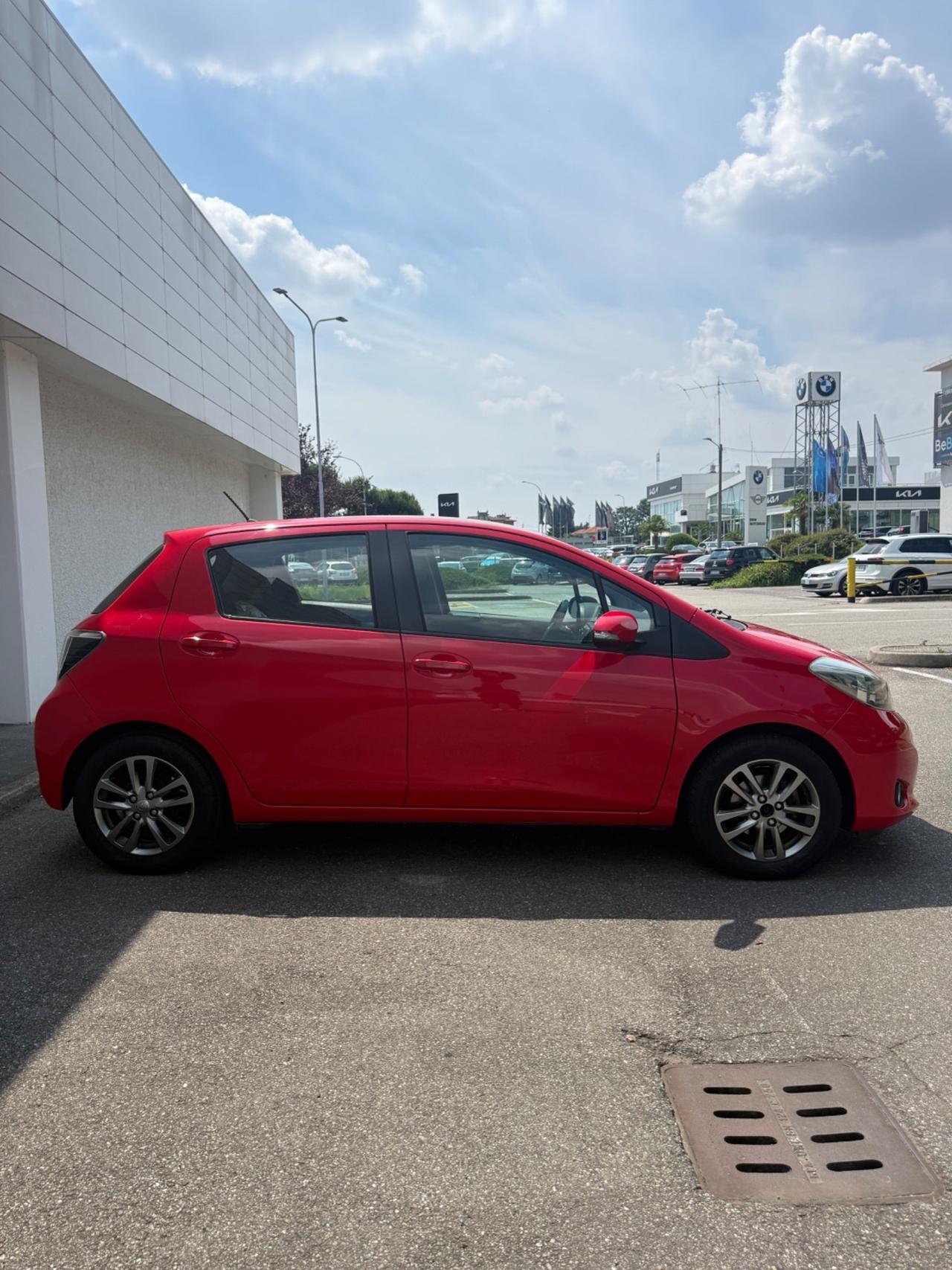 Toyota Yaris 1.0 5 porte