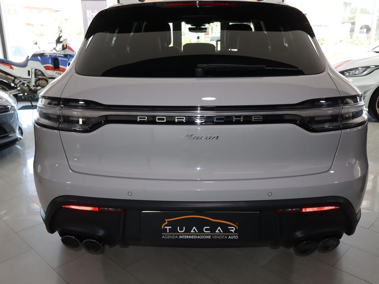 Porsche Macan 2.0 #11597