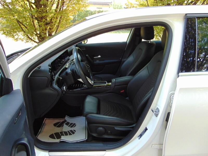 MERCEDES Classe A (W177) A 180 Automatic Ad...