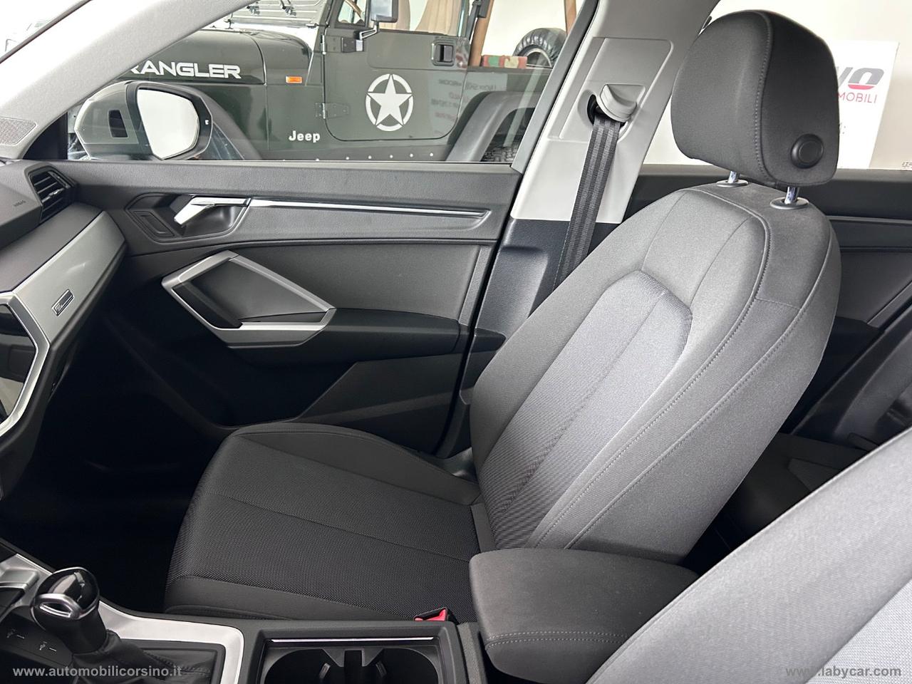 AUDI Q3 35 TDI S tronic Business Advanced