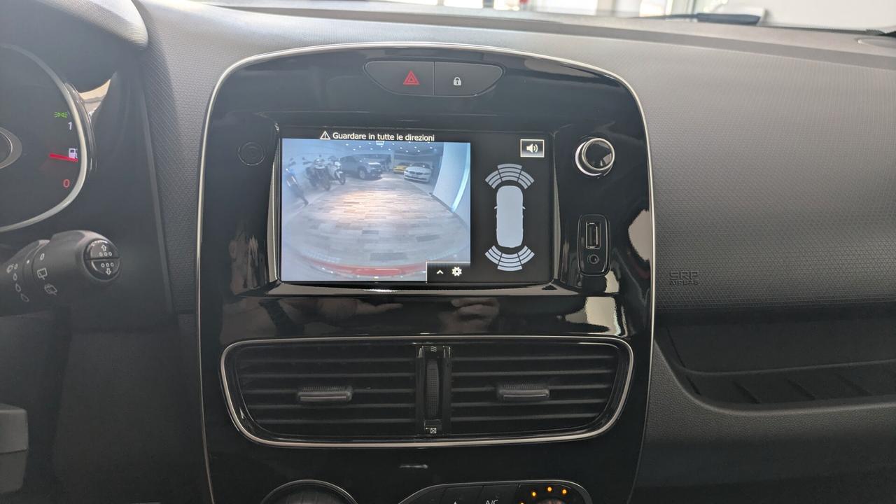 Renault Clio TCe 12V 90 CV GPL 5 porte Moschino Intens