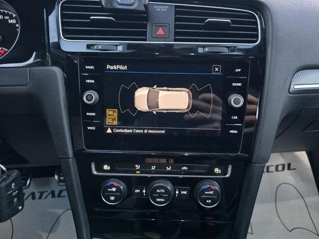 VOLKSWAGEN Golf 1.0 TSI 115 CV 5p. BlueMotion Technology R-line