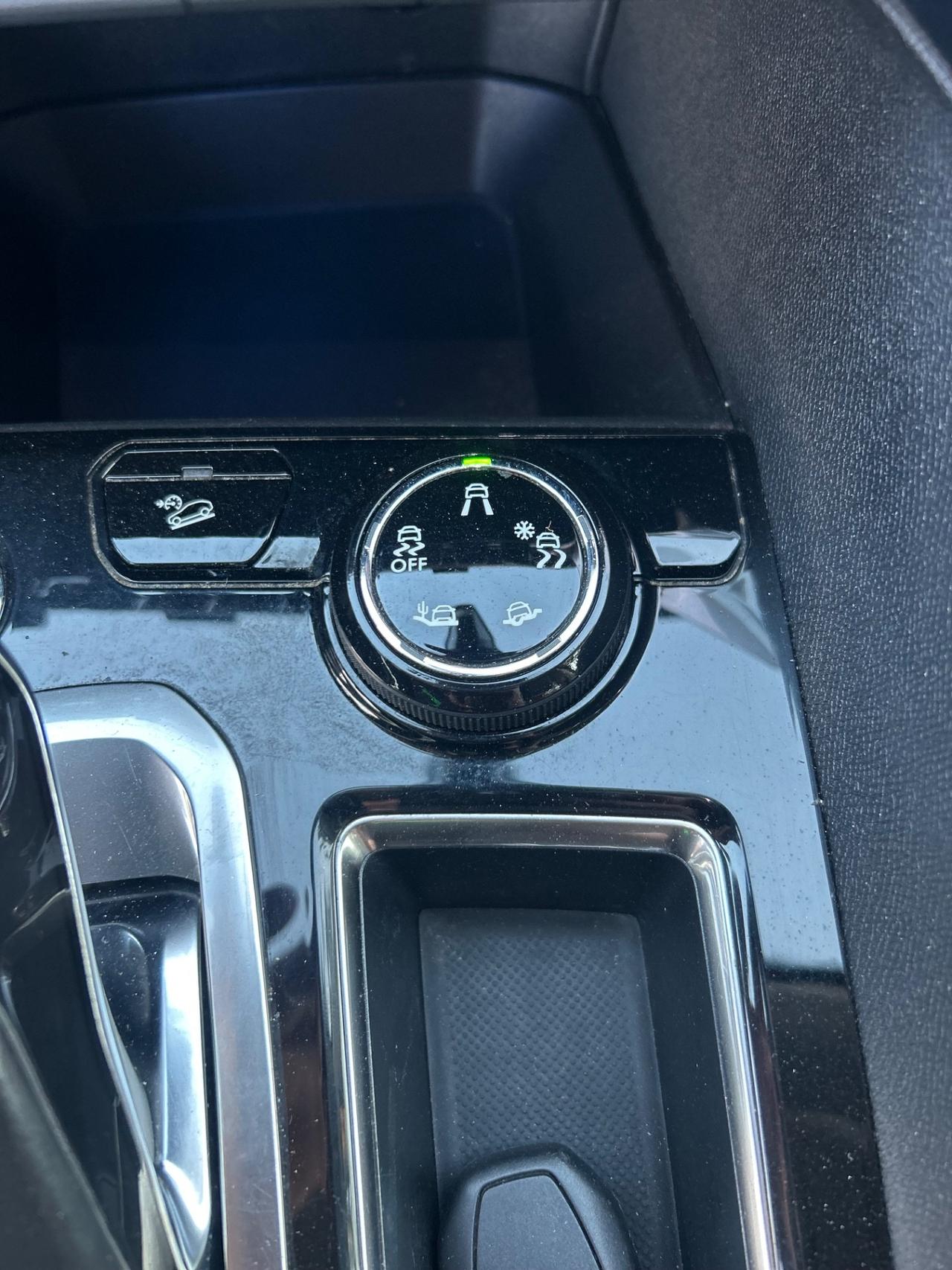 Peugeot 3008 HDi 120Cv Allure