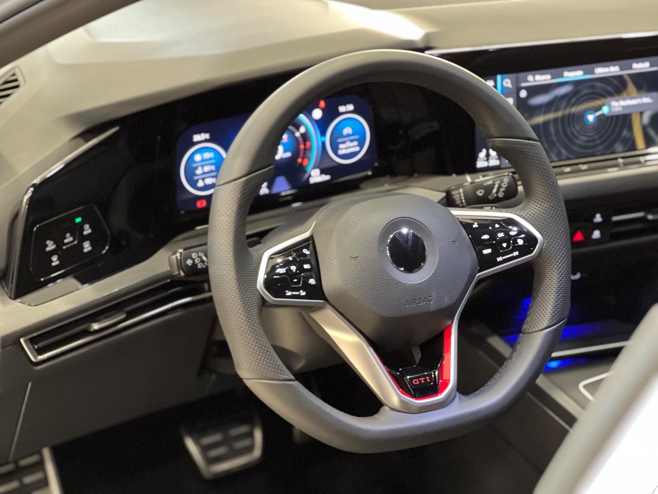 Volkswagen Golf GTI 2.0 TSI DSG