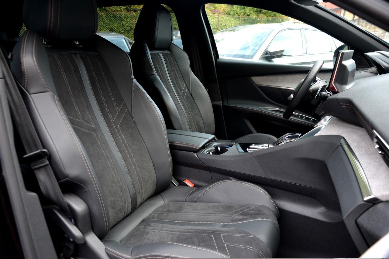 Peugeot 5008 BlueHDi 180 S&S EAT8 GT Pack