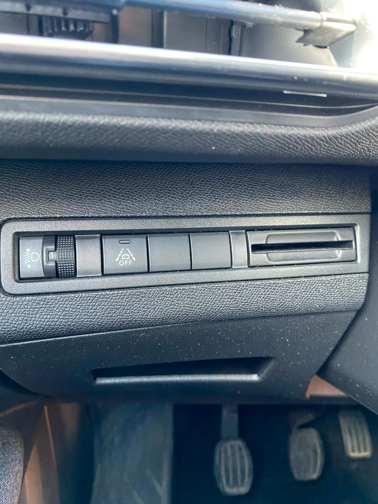 PEUGEOT 3008 1.5 131cv Allure Pack