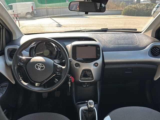 Toyota Aygo 1.0 VVT-i 69 CV 5 porte x-cool