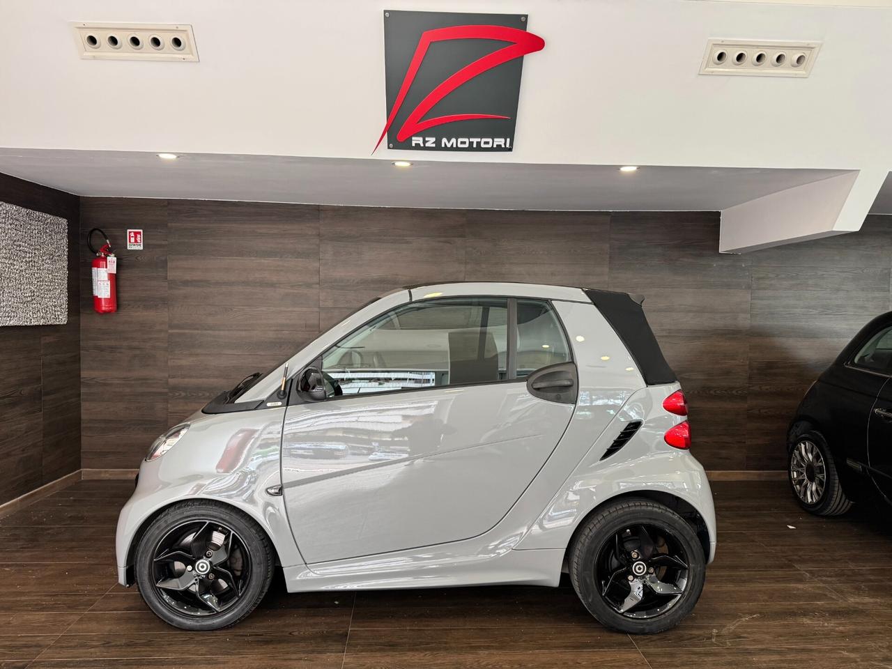 Smart ForTwo Cabrio 1.0 mhd Pulse 71cv-SERVOSTERZO-ITALIANA