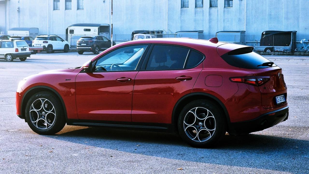 Alfa Romeo Stelvio 2.2 Turbodiesel 190 CV AT8 Q4 Sprint