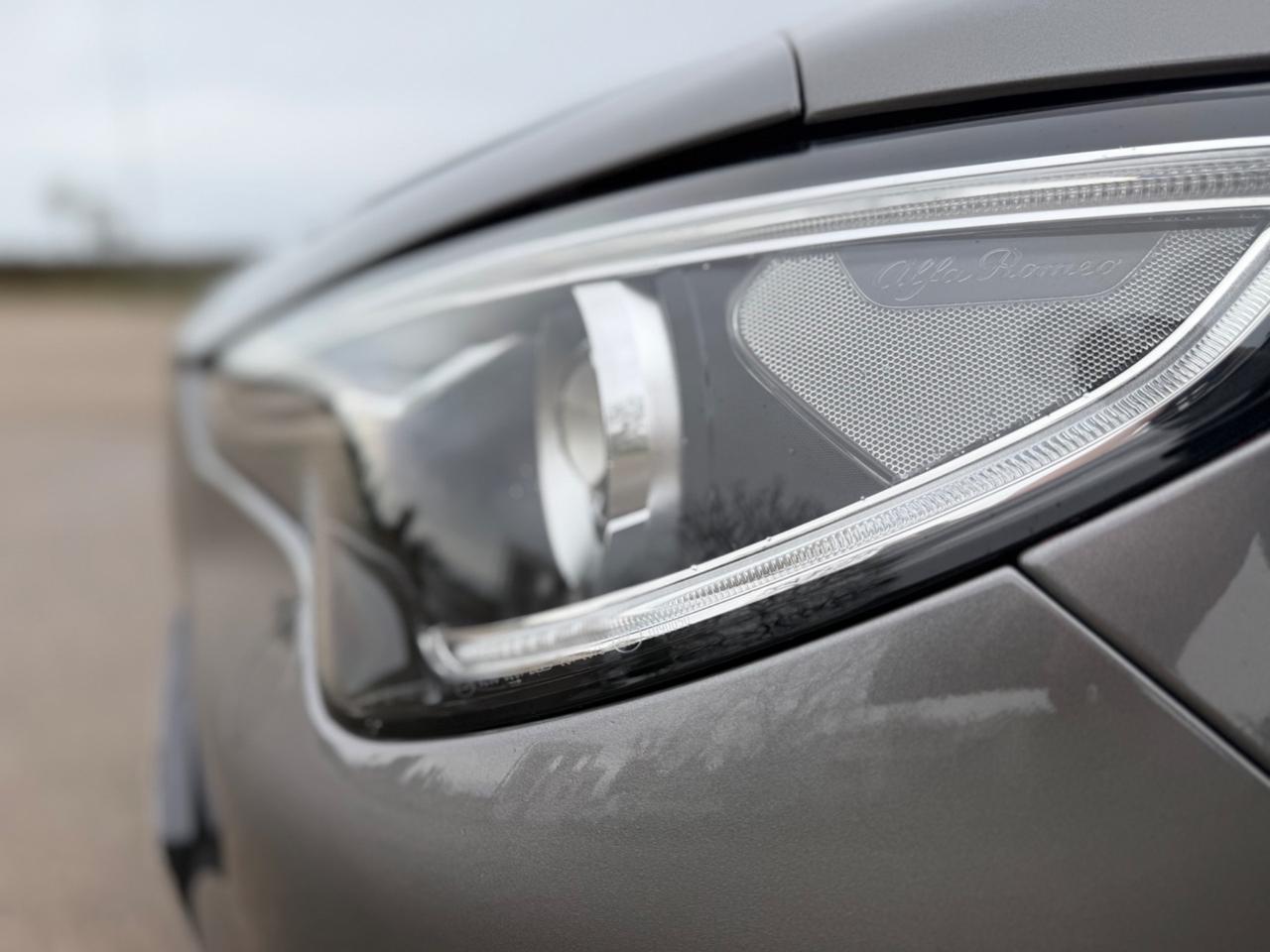 Alfa Romeo Stelvio 2.2 Turbodiesel 160 CV AT8 RWD Business