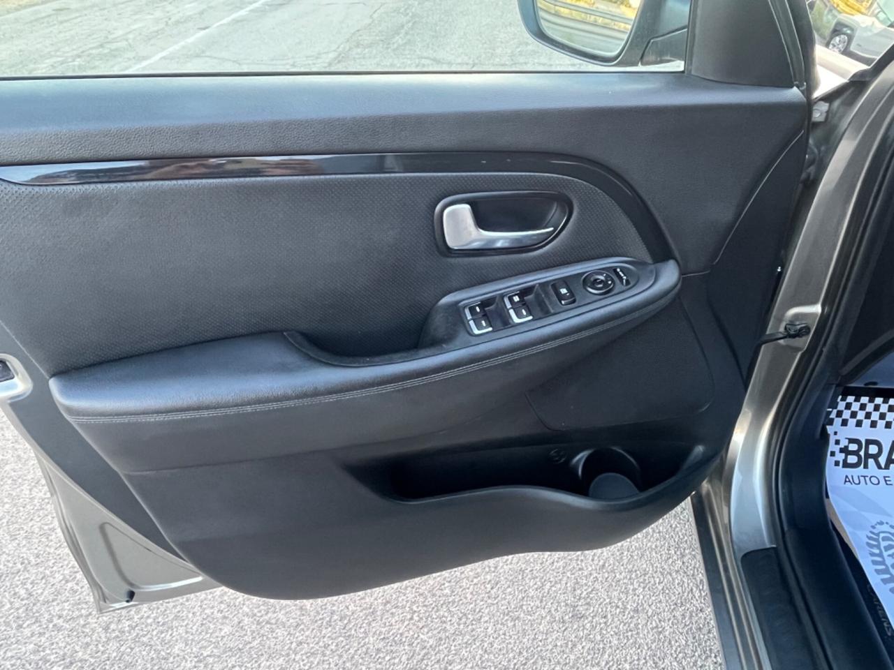 Kia Carens 1.7 CRDi 7 Posti Unipro 2015