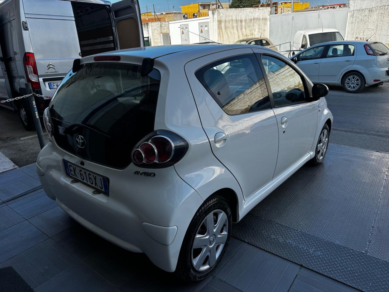 Toyota Aygo 1.0 12V VVT-i 5 porte Now