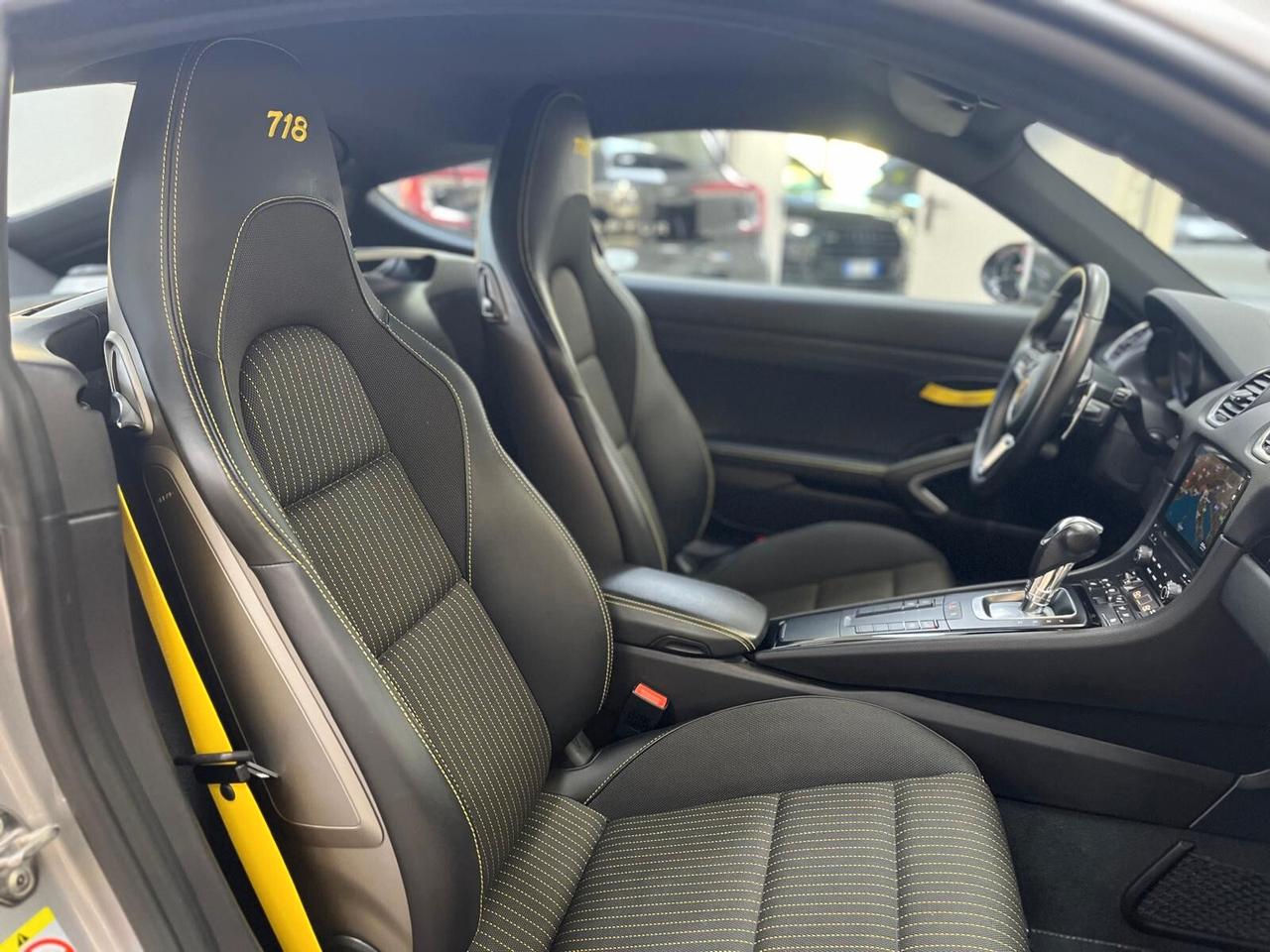 Porsche 718 Spyder 718 Cayman 2.0 T