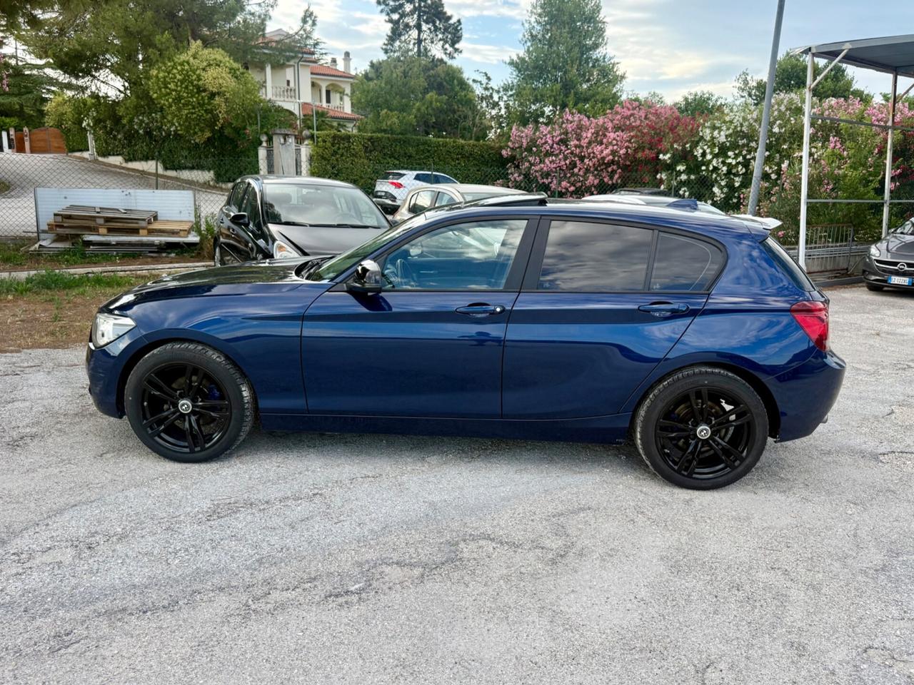 Bmw serie1 2.0 118D Tetto apribile fari Led bi-xenon