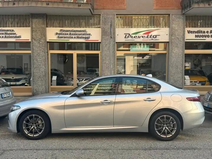 Alfa Romeo Giulia 2.2 Turbodiesel 150 CV Super