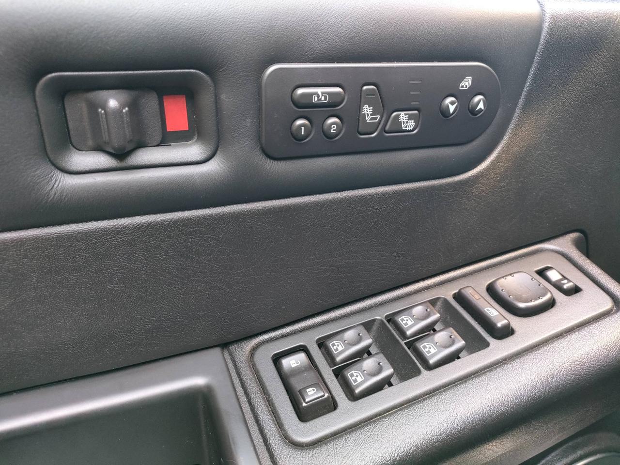 HUMMER H2 - H2