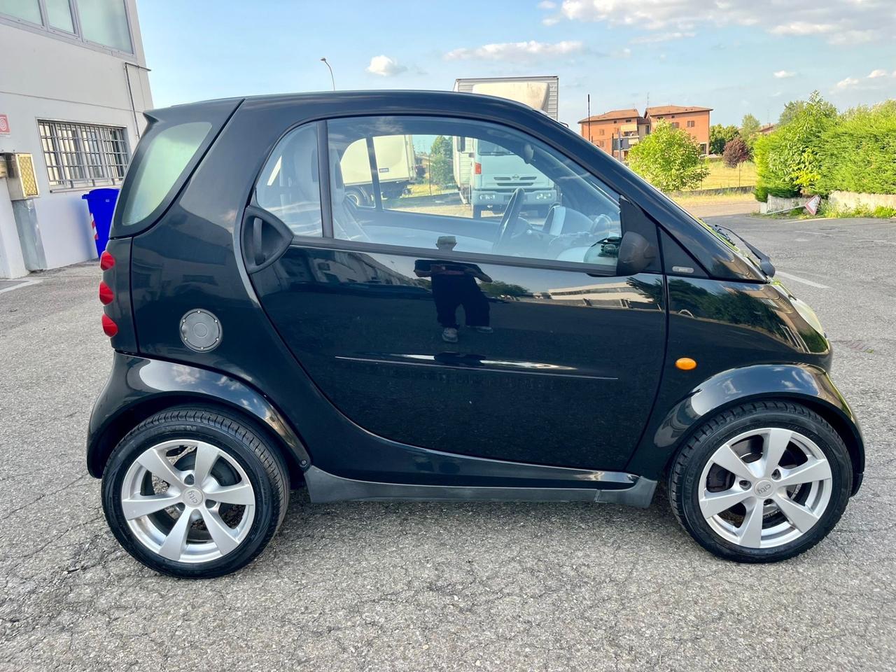 Smart ForTwo 700 coupé pulse (45 kW) per neopatentati