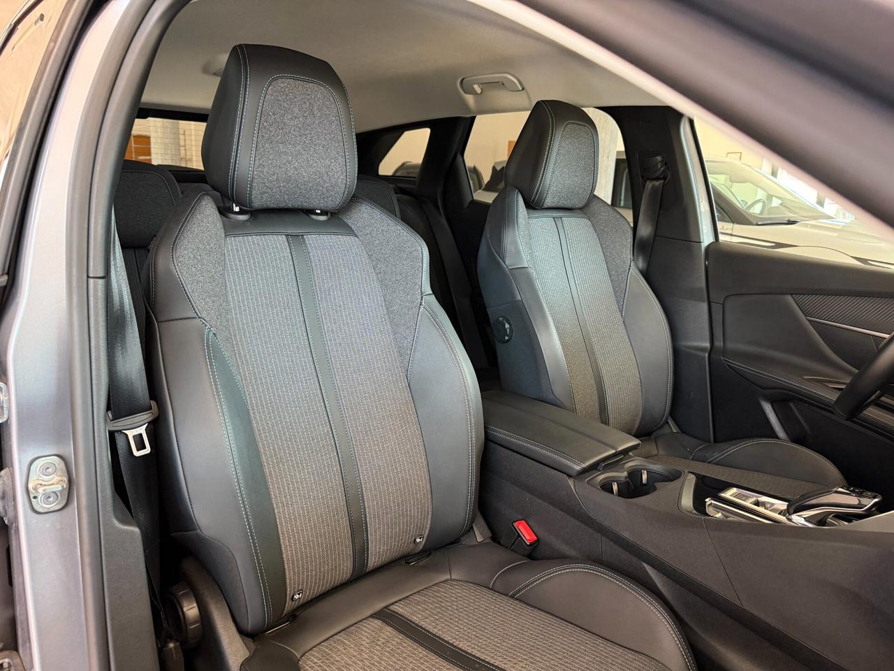 Peugeot 3008 BlueHDi 130 S&S EAT8 Allure Pelle Camera 360° Full