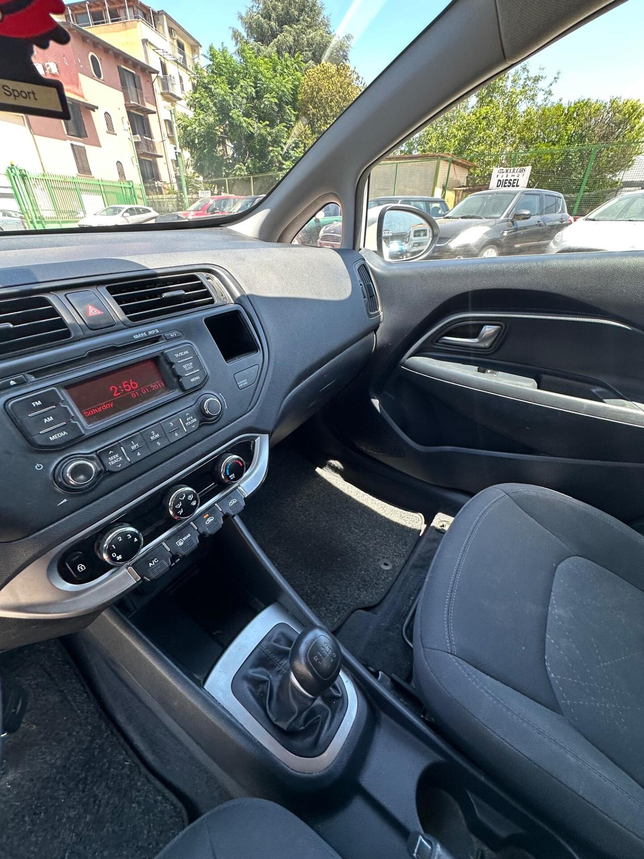 Kia Rio 1.4 CRDi WGT 5p. EX