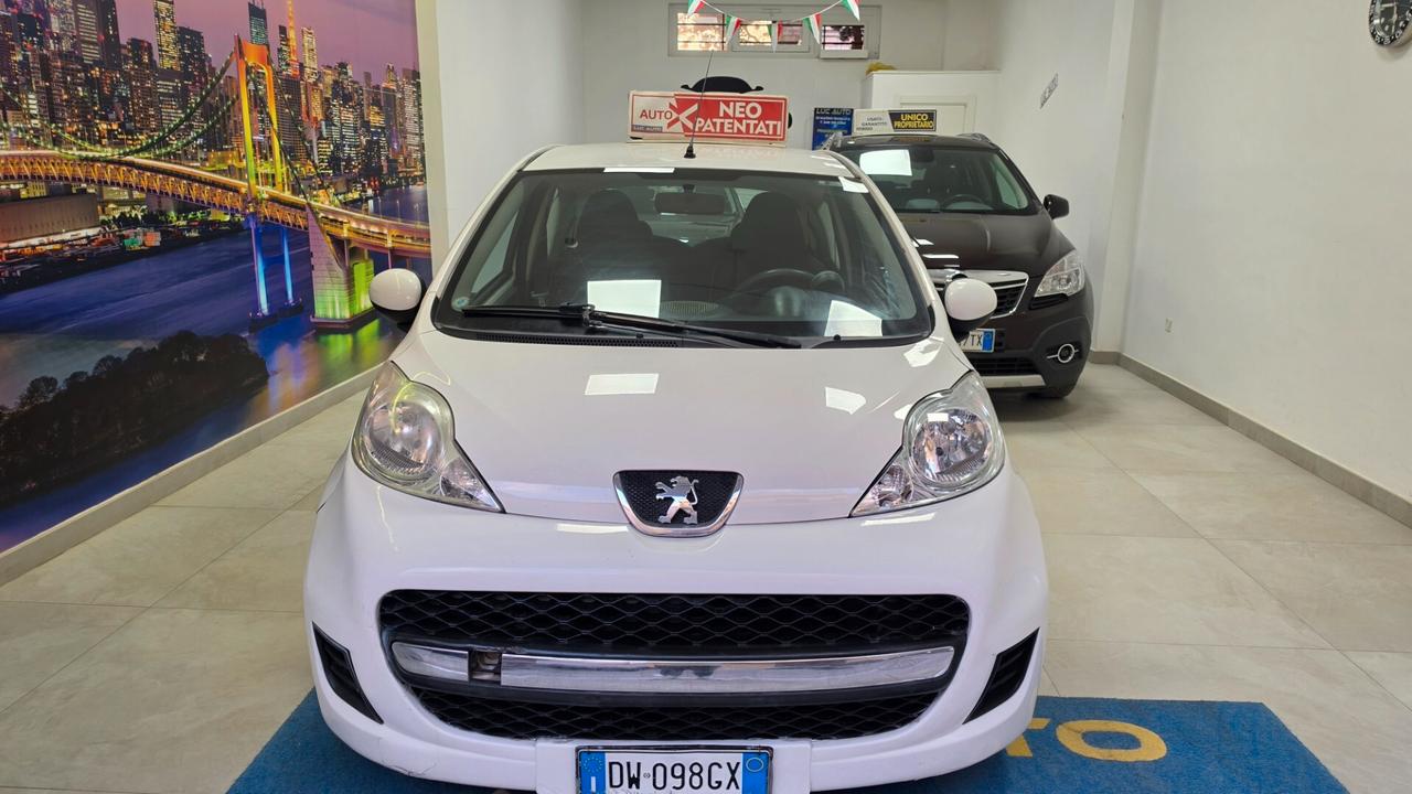 Peugeot 107 1.0 68CV 3p. Plaisir