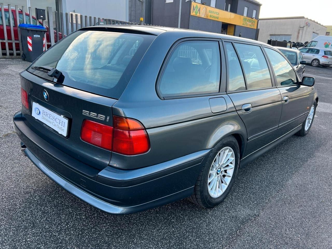 Bmw 528 528i 24V cat Touring Attiva