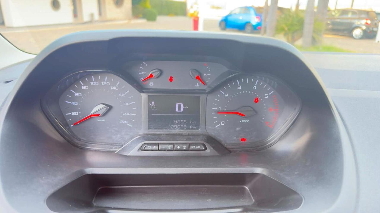Peugeot Partner 1.5 b-hdi 3 posti