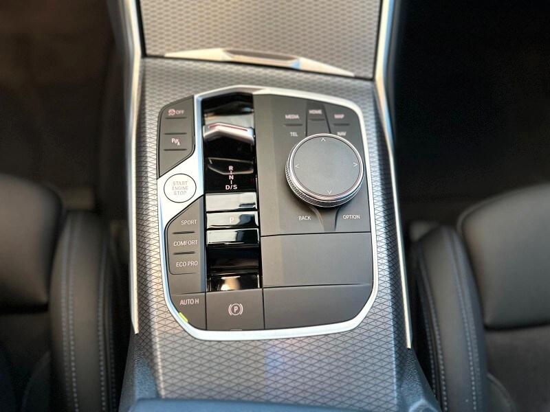BMW Serie3(G20/21/80/81 320d 48V xDrive Touring...